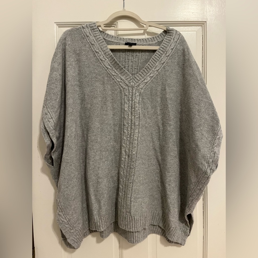 Talbots short sleeve sweater, gray. Size large